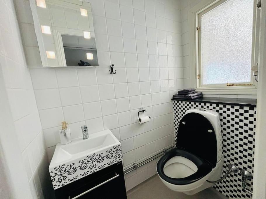 3Bdr Close To Nature A Beautiful Home Lake Nearby Uppsala Esterno foto